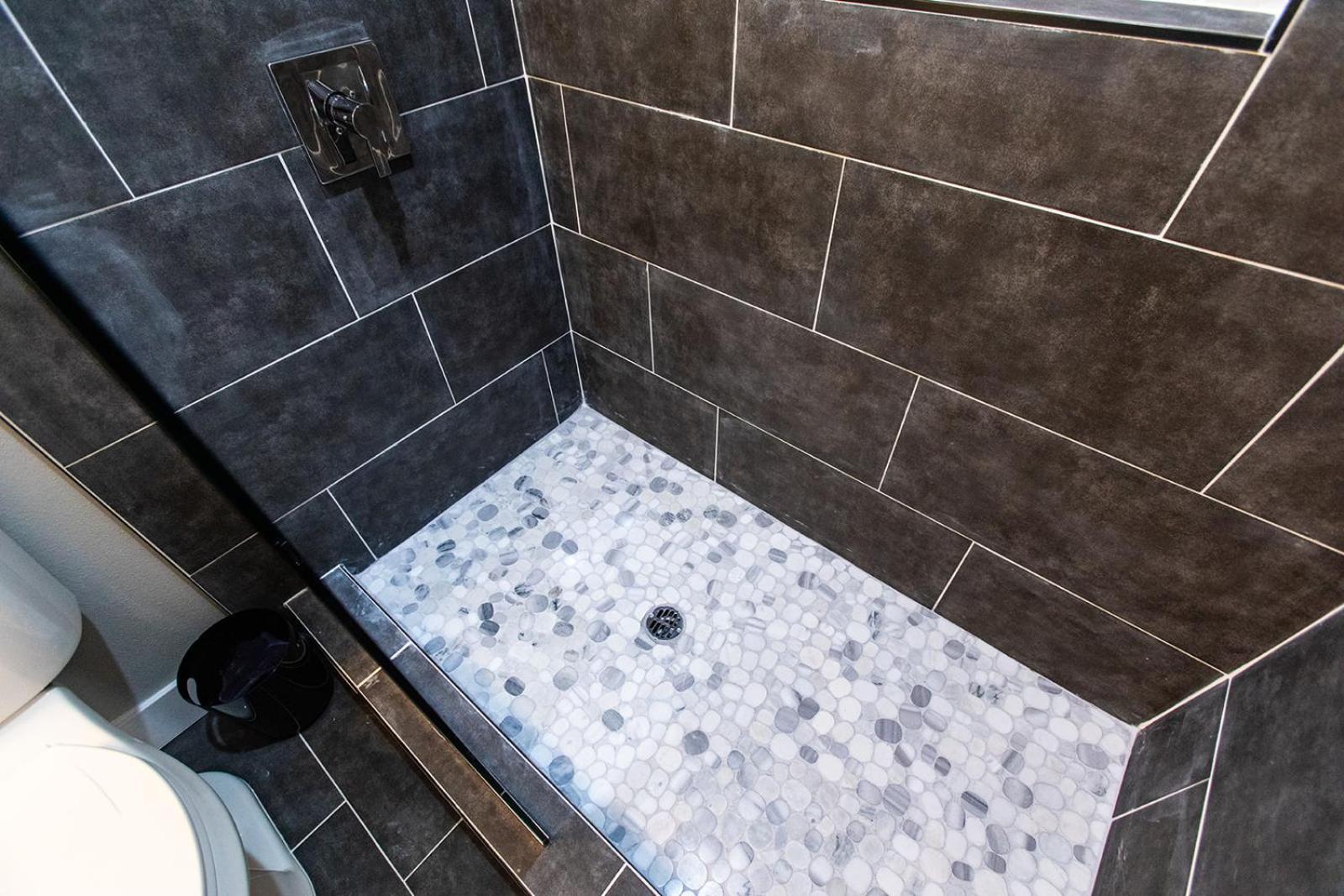 Apartment Walk To Restaurants, Fast Wifi, Ac *